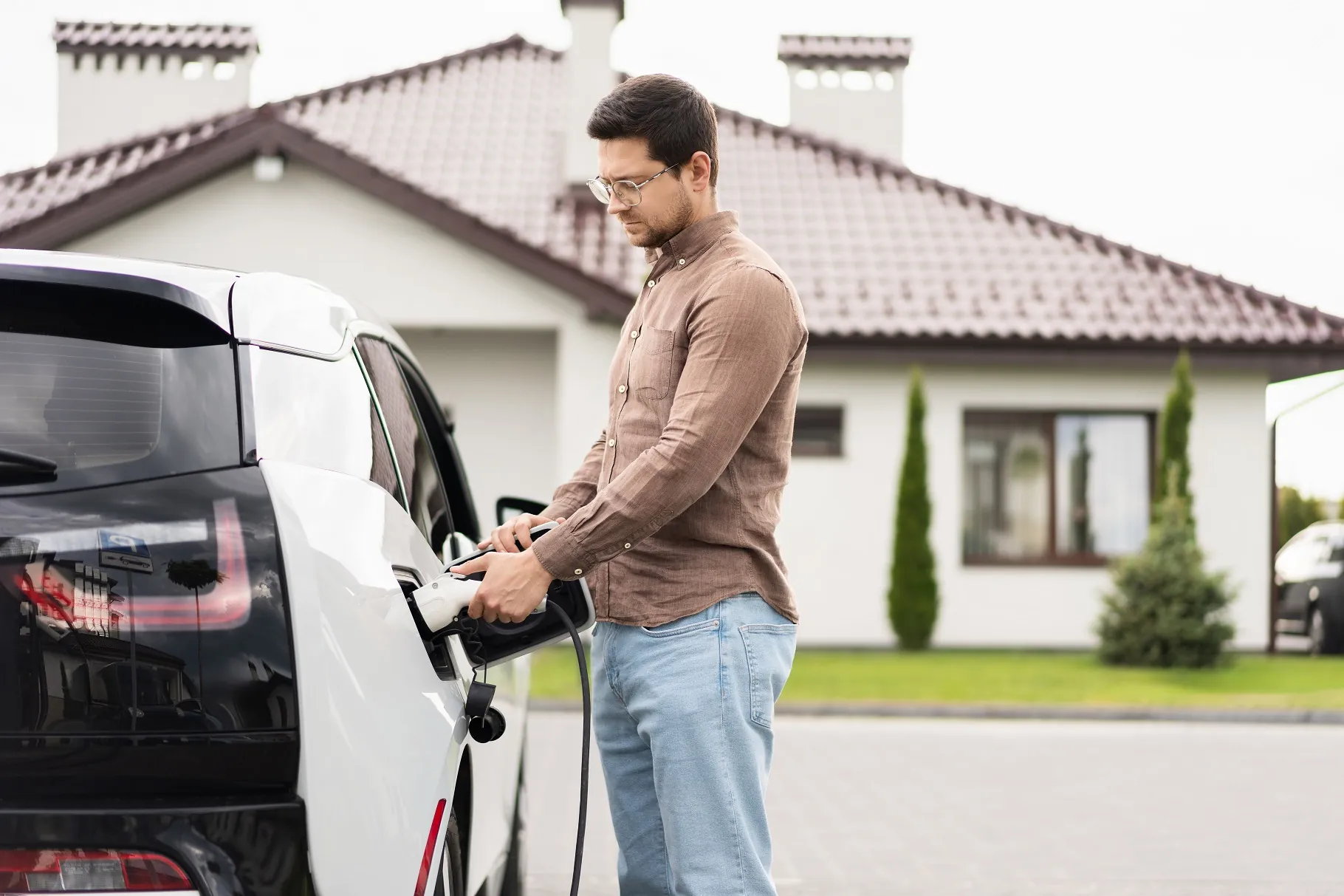 Instala cargador de coche eléctrico en casa