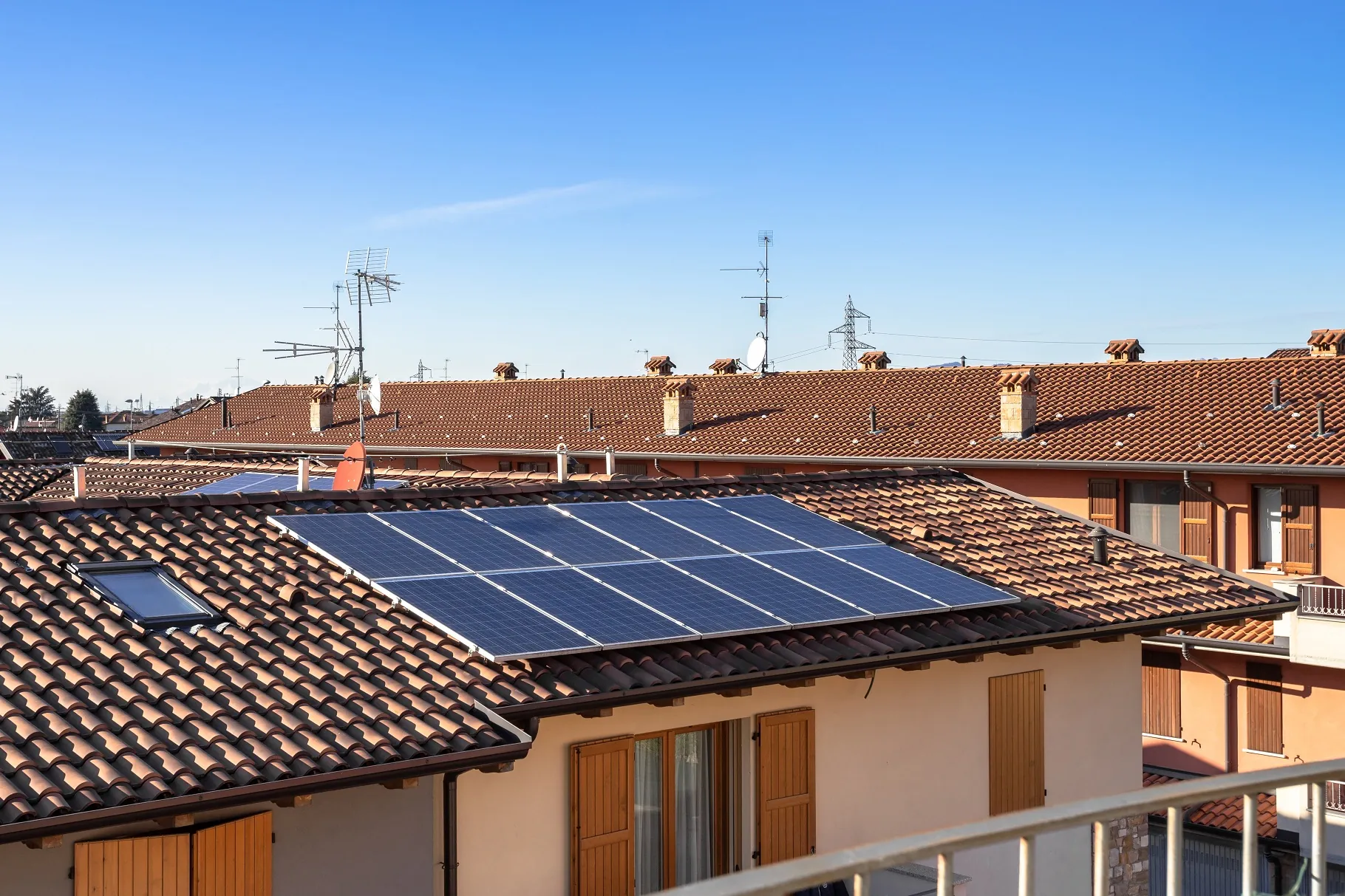 calor extremo reduce la producción de placas solares en Toledo